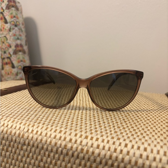 Gucci Elegant Brown Sunglasses - Picture 1 of 8